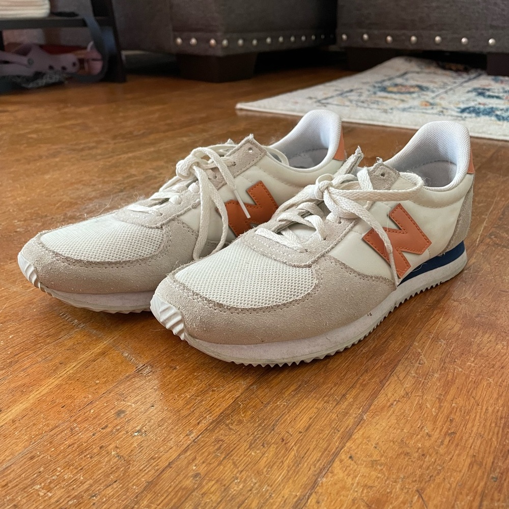 New Balance WL220 Women’s Size 7